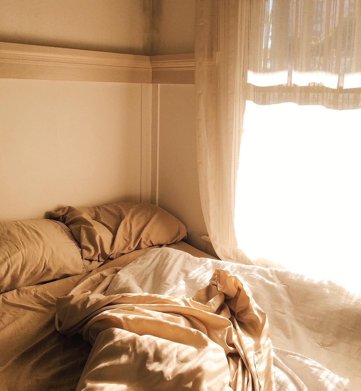 Mussed golden sheets.
